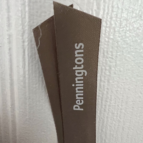 Pennington’s Ladies Shell top - Picture 3 of 4